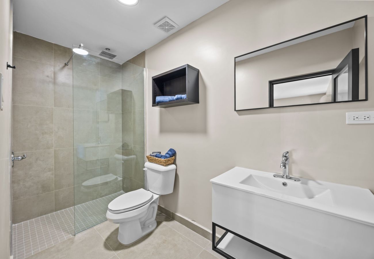 Rent by room in Carolina - Isla Verde Ocean Breeze | Luxury Beach Suites 1C
