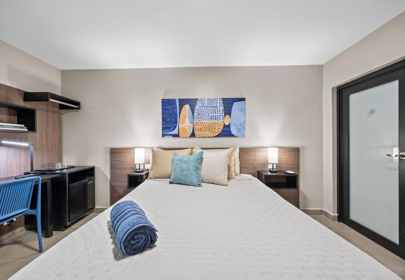 Rent by room in Carolina - Isla Verde Ocean Breeze | Luxury Beach Suites 1E