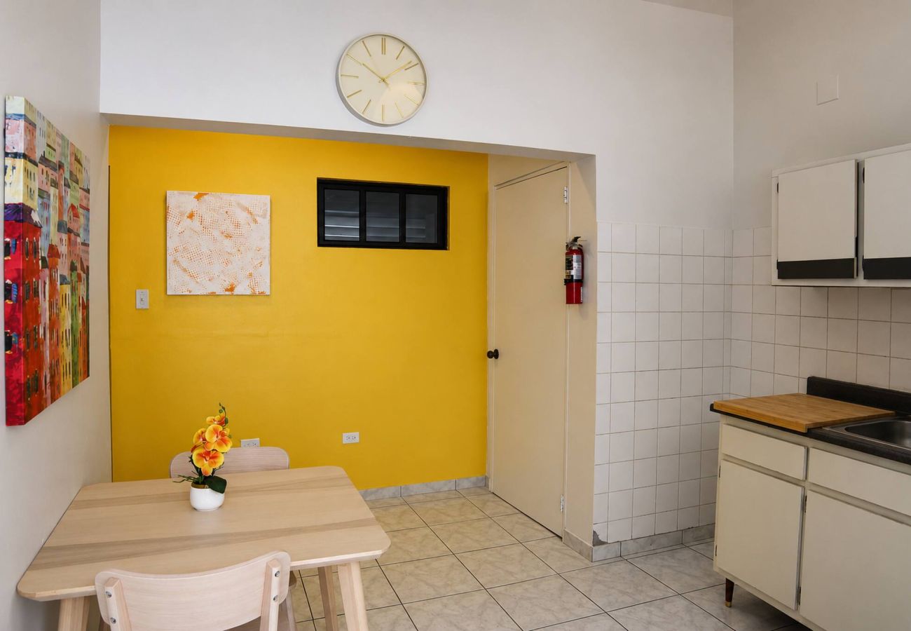 Apartment in San Juan - Cozy 1br Minutes Walking from Escambron Beach 