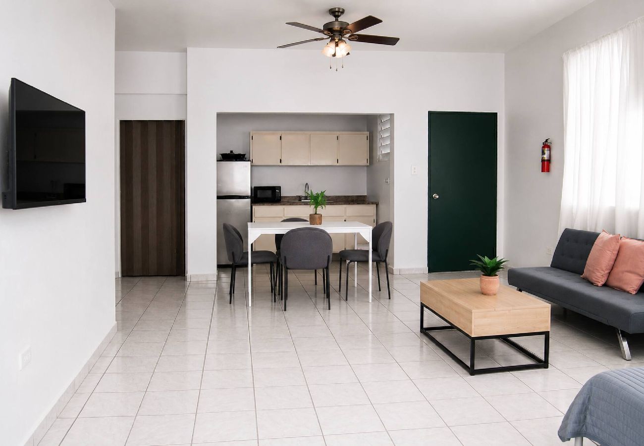 Apartment in San Juan - Budget 1BR Minutes from Escambron Beach 