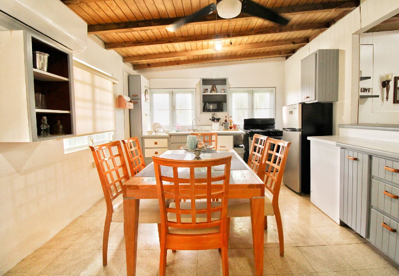 House in Rincon - Casa Isabel en Calvache Rincon PR for 6 people. 