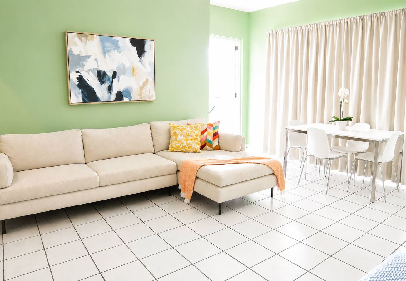 Apartment in San Juan - 1BR with Balcony Steps from Escambron Beach 