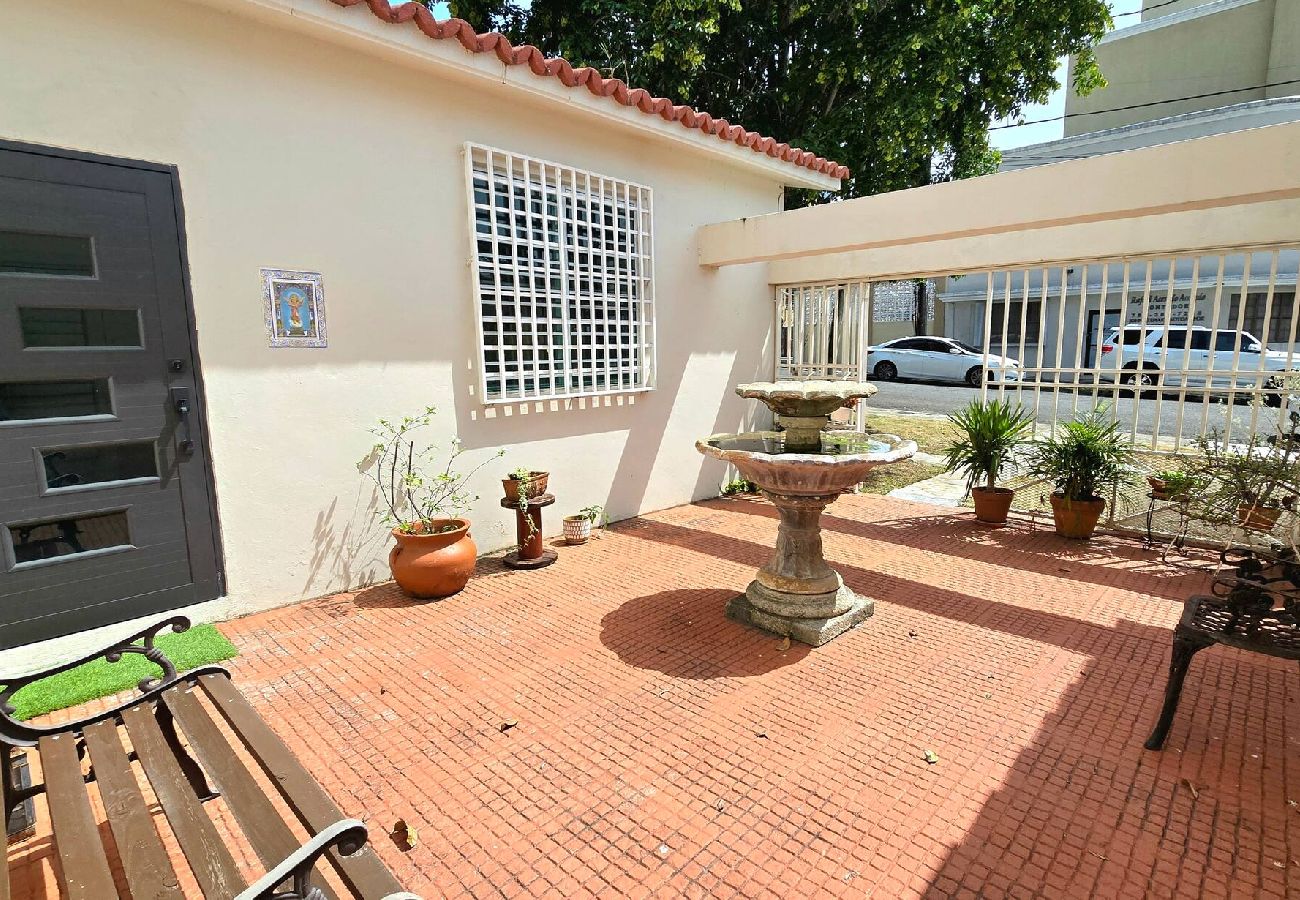 House in Arecibo - Arecibo - House, Close to Beach, Laundry, Wifi A/C 