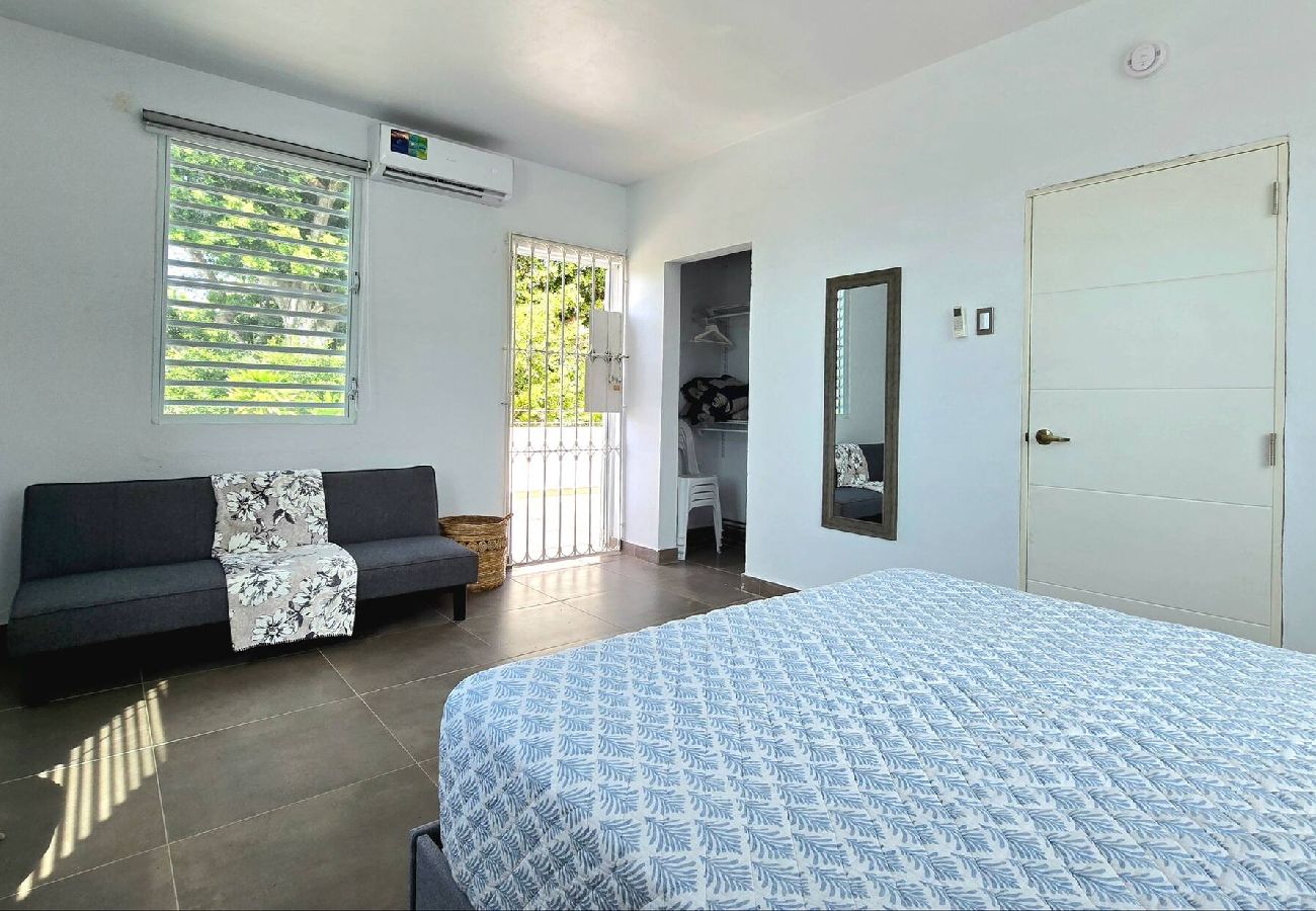 House in Arecibo - Arecibo - House, Close to Beach, Laundry, Wifi A/C 