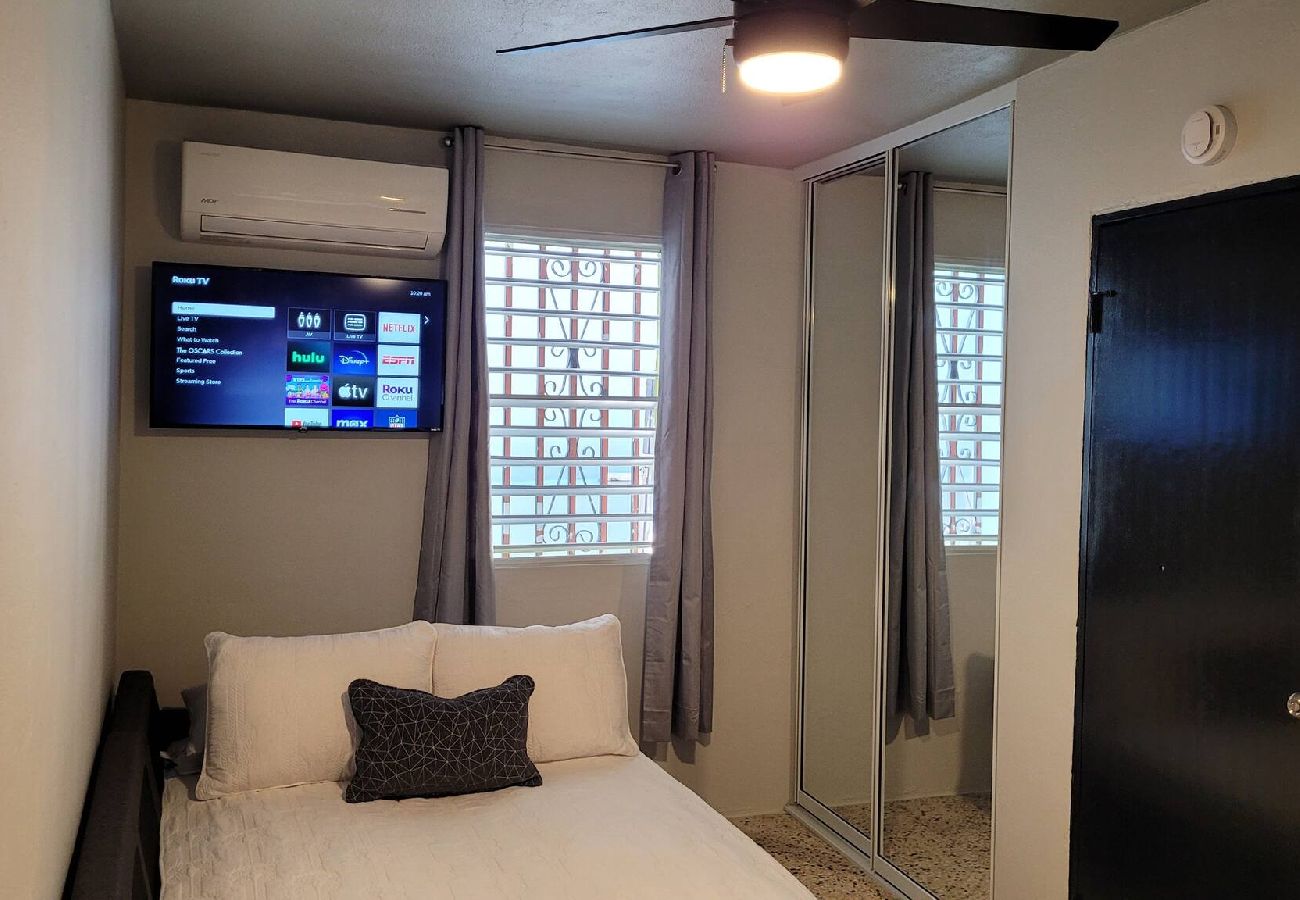 Apartment in Trujillo Alto - Family Apt · Crib · Free Parking