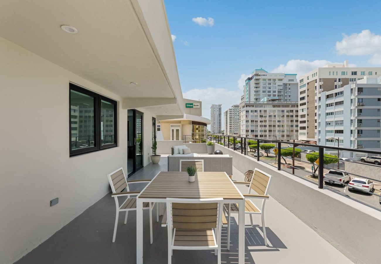 Apartment in Carolina - Isla Verde Ocean View |  Entire 2nd Floor Suite & Private Penthouse Suite