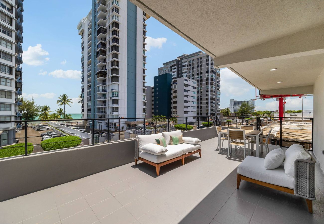 Apartment in Carolina - Isla Verde Ocean View |  Entire 2nd Floor Suite & Private Penthouse Suite