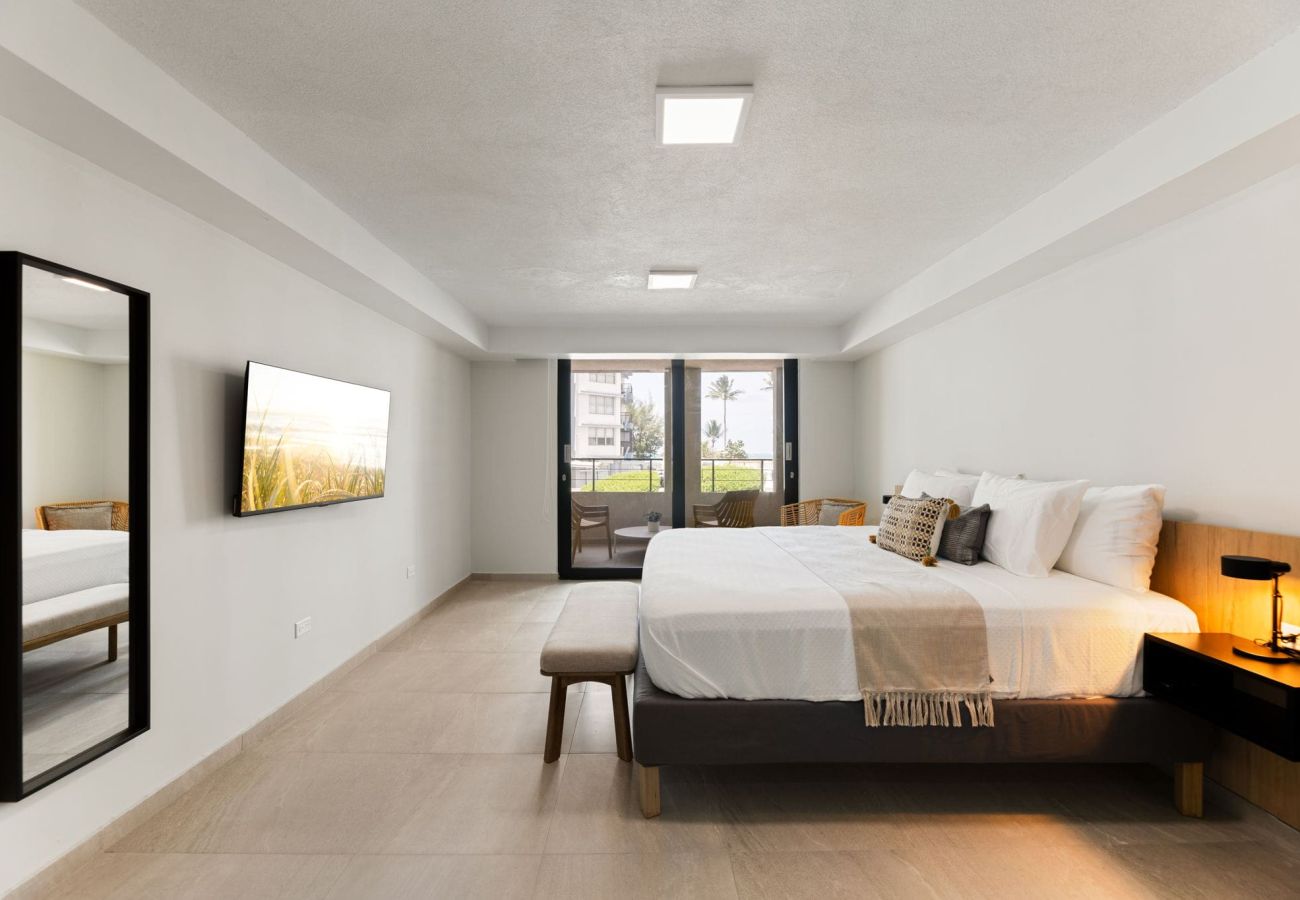 Apartment in San Juan - 14 Guests | 2 Suites | 2 Min Beach | Private Pool