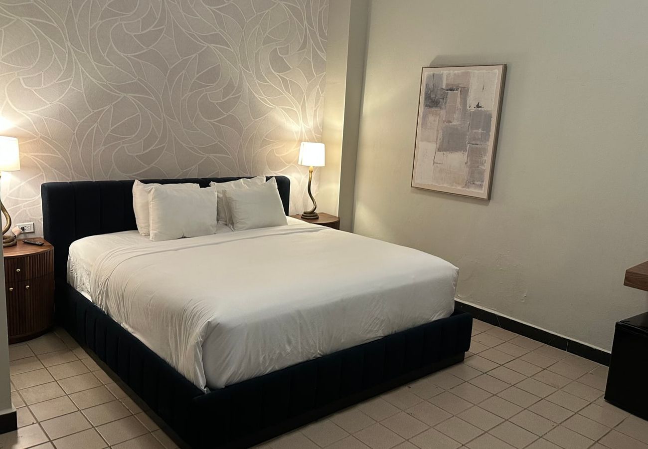 Rent by room in San Juan - The Oliver, Deluxe Room with King Bed, Old San Juan