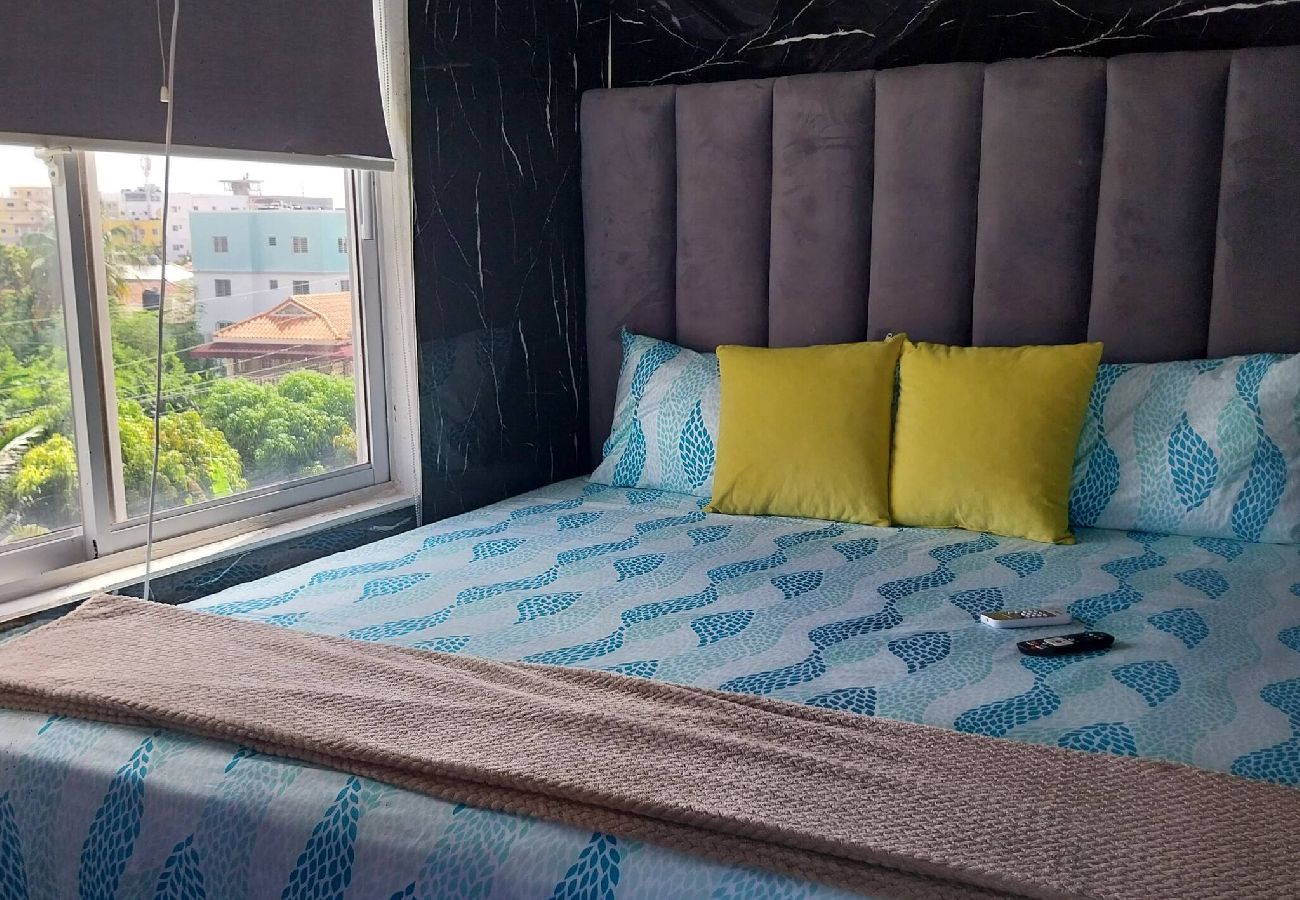 Apartment in Santo Domingo Este - King Suite with Rooftop Jacuzzi Access