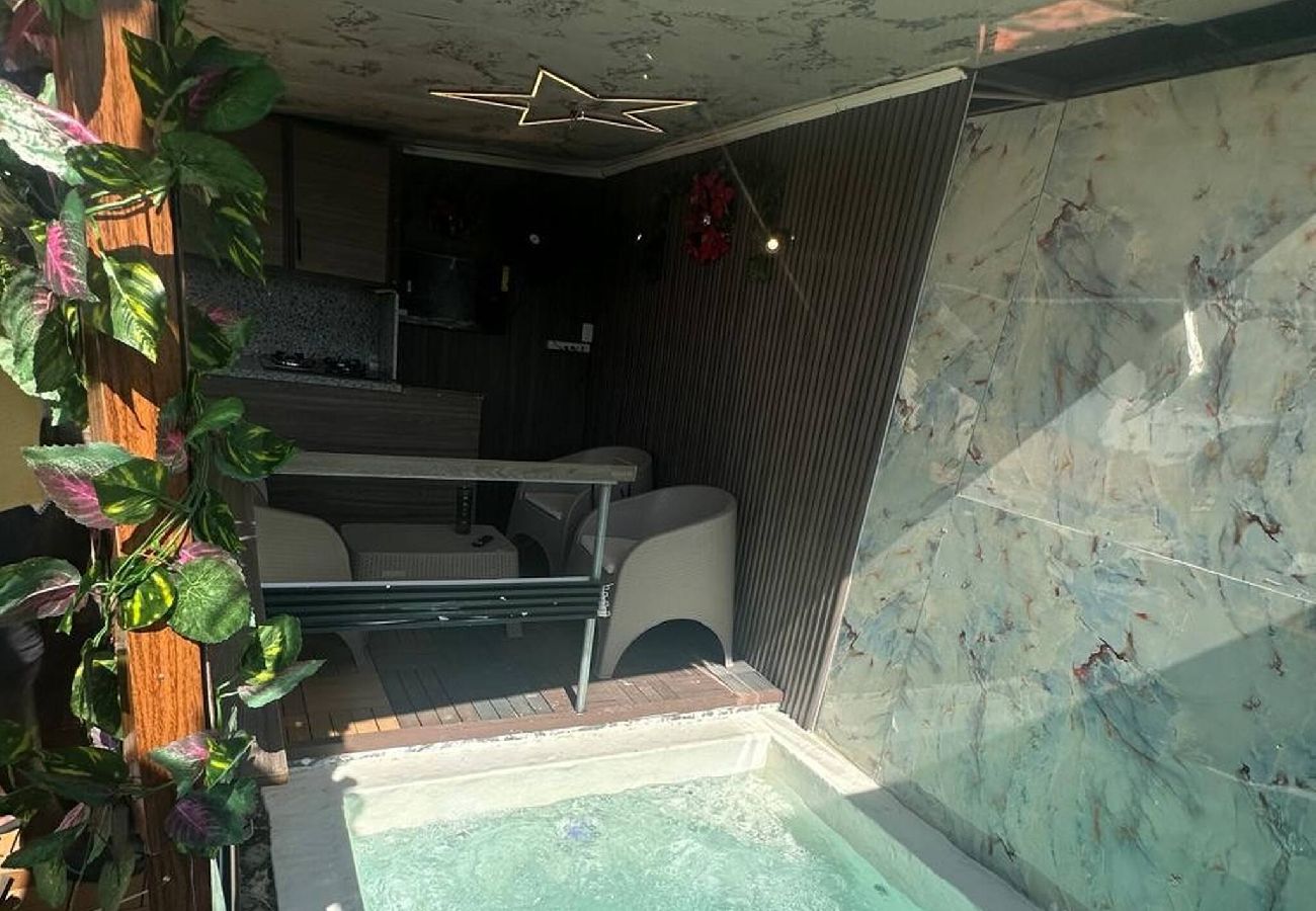 Apartment in Santo Domingo Este - Modern 1BR with Jacuzzi Access