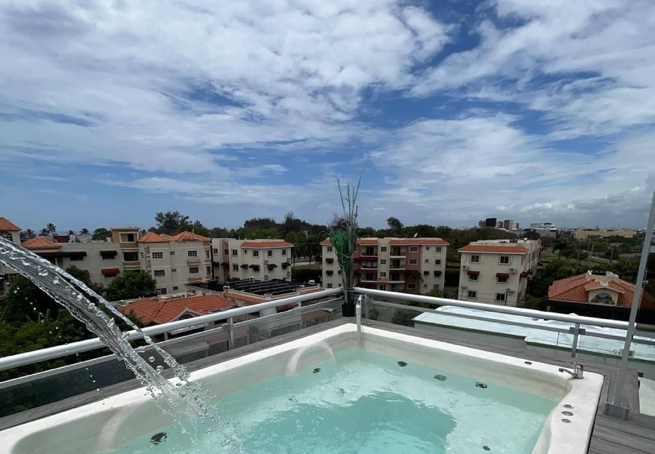 Apartment in Santo Domingo Este - 2BR Apartment with Balcony and Jacuzzi Access