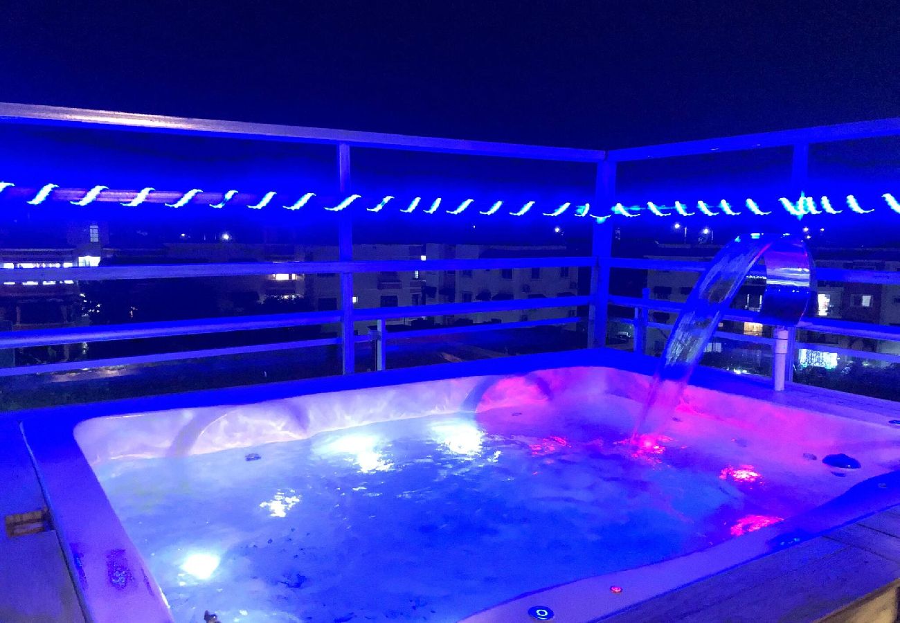 Apartment in Santo Domingo Este - 2BR Apartment with Balcony and Jacuzzi Access