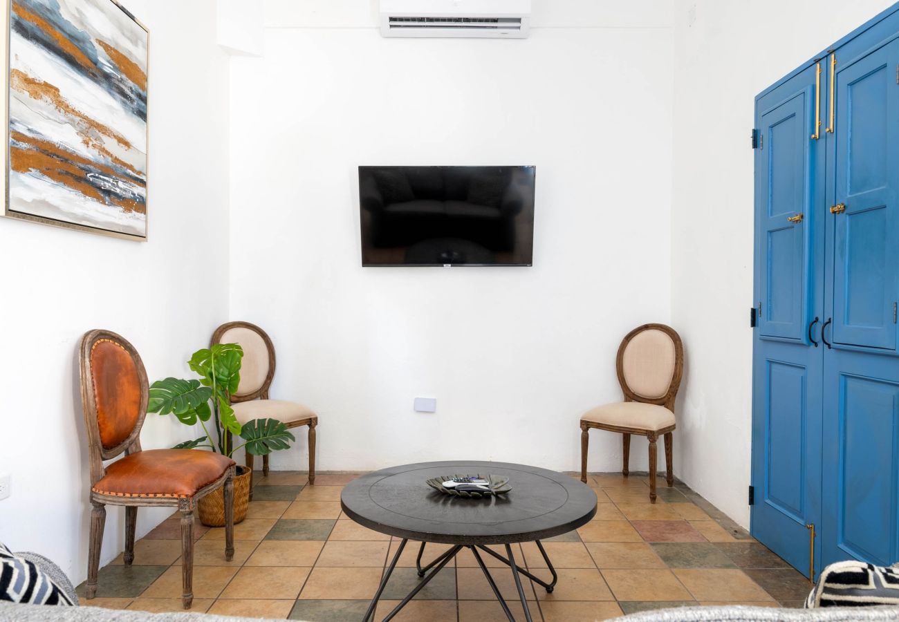 Apartment in San Juan - Cozy 1BR Apartment in San Juan with Full AC - 2