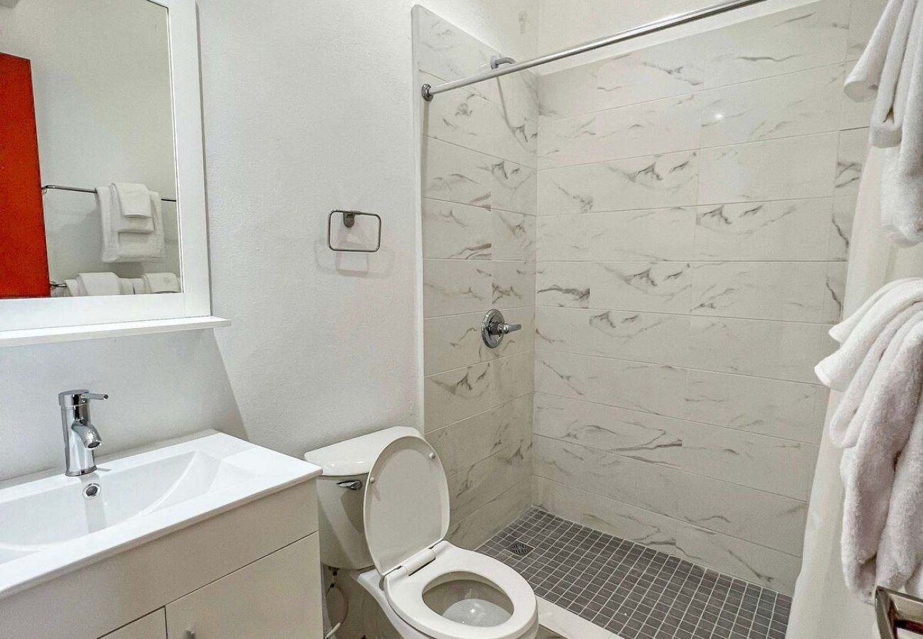 Apartment in San Juan - Nando's Place 5 - Charming 2BR Apt near Old San Juan and Beach